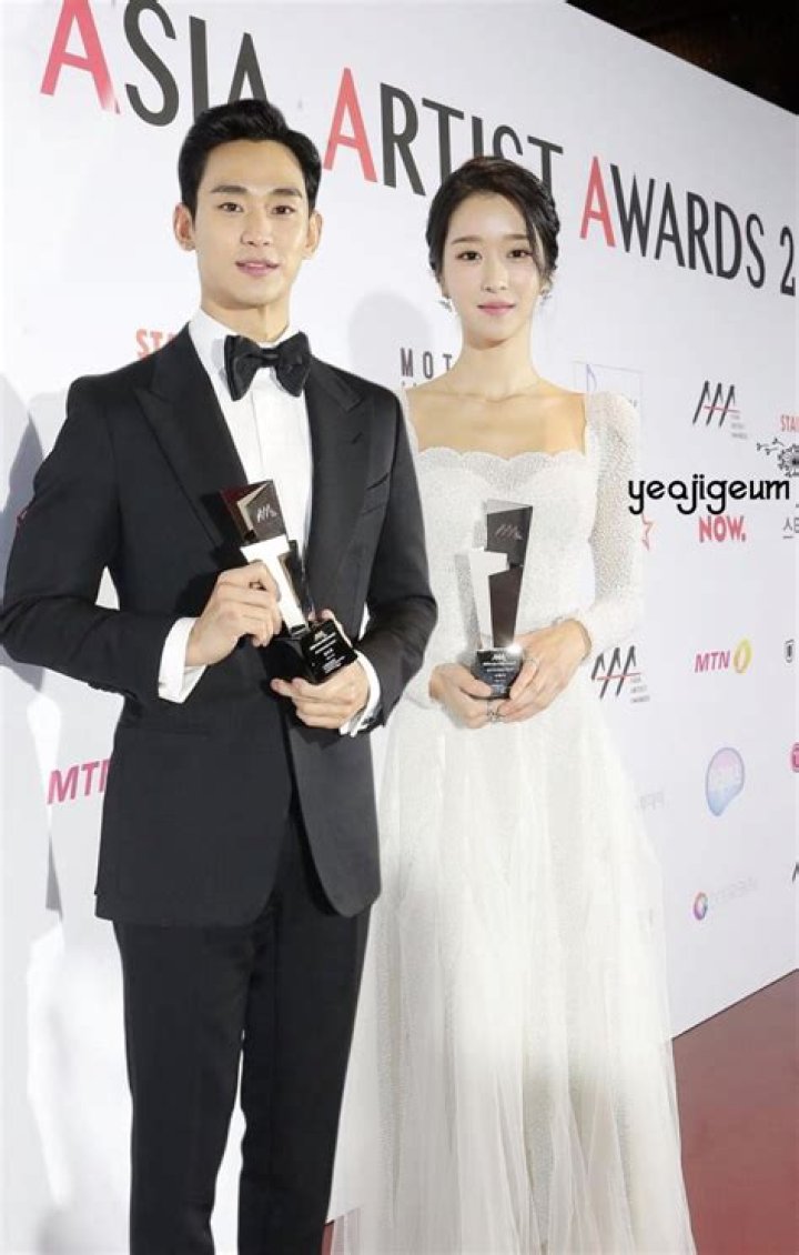 For Kim Soohyun and Seo Yeji, &lsquo;it&rsquo;s okay to not be okay&rsquo;
