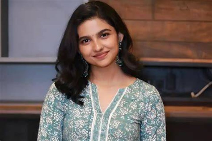 Is Mamitha Baiju Committed: The Current Relationship Status Unveiled